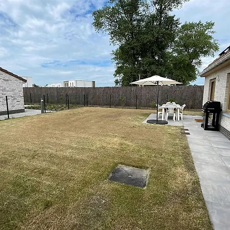Charming Polder House With Garden Holiday home *